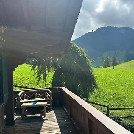 Villa Gem: Alps View Serene Pond