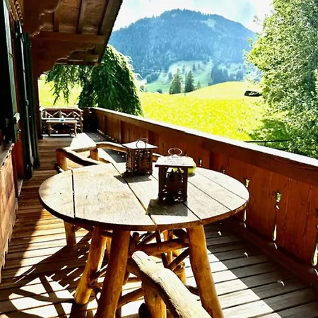 Villa Gem: Alps View Serene Pond Gstaad