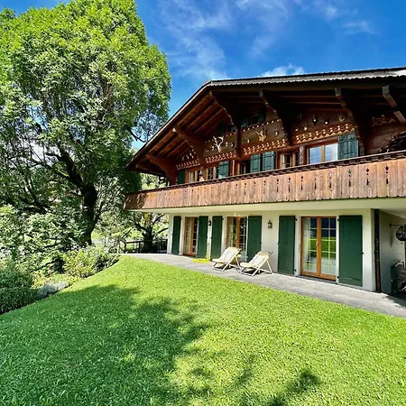 Villa Gem: Alps View Serene Pond