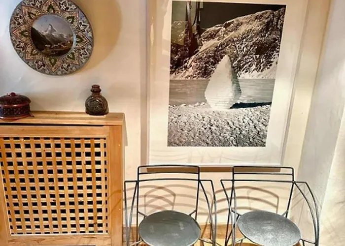 Gem: Alps View Serene Pond Villa *