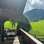 Villa Gem: Alps View Serene Pond
